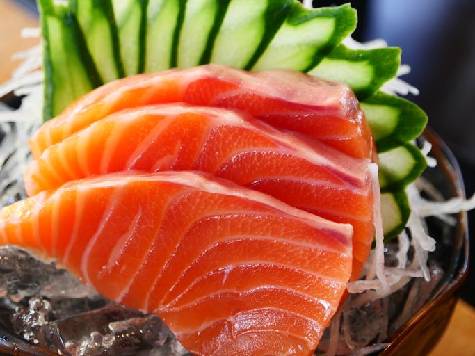 Begini Cara Memilih Salmon untuk Sajian BBQ