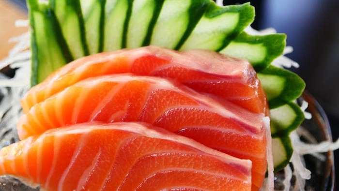 Begini Cara Memilih Salmon untuk Sajian BBQ