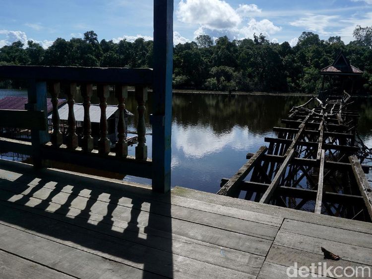 Foto: Danau Buak yang Tak Terawat