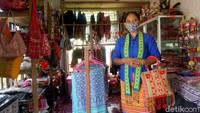 Karena tenun sidan ini khas suku Iban, maka tak sedikit juga orang-orang Malaysia yang menjadi pengrajin tenun sidan. Tapi tak bisa dipungkiri pengrajin tenun sidan itu sebagian besar berada di Indonesia, namun pemakai terbesar ada disana.