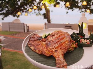 Ikan Beachfront Restaurant : Menikmati Ikan Bakar Mahi-mahi dengan Panorama Laut