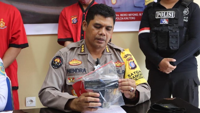 Kabidhumas Kombes Pol Hendra Rochmawan
