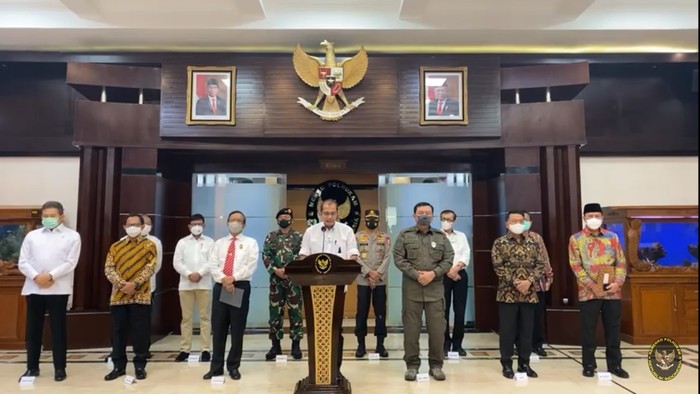 Konferensi pers pemerintah pelarangan FPI (Foto: Screenshot YouTube Kemenkopolhukam)