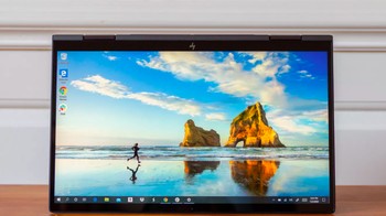 HP Envy x360 disebut sebagai laptop budget terbaik tahun ini. Harganya USD 650, namun rasa premium. Tenaganya pakai AMDs Ryzen 4000 (The Verge)