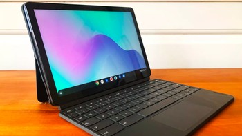 Lenovo Chromebook Duet dinyatakan sebagai laptop terbaik untuk anak-anak. Prosesornya MediaTek, bukan untuk kerja berat, tapi pas untuk belajar, browsing, menonton dan main game Android yang ringan. Harganya cuma USD 299. (The Verge)