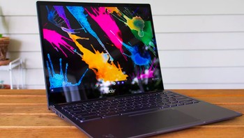 Acer Chromebook Spin 713 menjadi laptop medium terbaik untuk Chromebook di tahun 2020. Laptop ini cocok untuk anak SMA dan mahasiswa. Pilihan chipsetnya Core i3, Core i5 dan Core i7. Harganya USD 549. (The Verge)