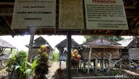 Menurut filosofinya yang diceritakan adalah Rumah Mayat yang didirikan oleh kakek nenek moyang pada semasa dia hidup, mencerminkan suku Dayak Taman adalah orang yang saling bergotong-royong, saling membantu, dan makanan yang ada sedikitpun tetap pun dibagi-bagi.