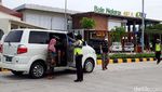 Pemudik Libur Tahun Baru Dites Antigen di Rest Area Tol Boyolali
