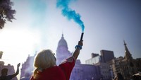 Di Argentina sejak Jumat (11/12/2020) anggota legislatif memulai langkah besar untuk melegalkan aborsi di negara Amerika Selatan tersebut. AP Photo/Natacha Pisarenko  