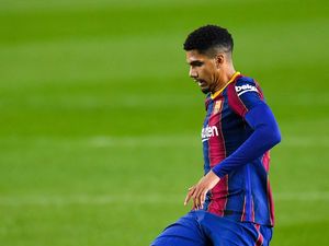 Barcelona Ditahan Eibar, Ronald Araujo Ngaku Salah