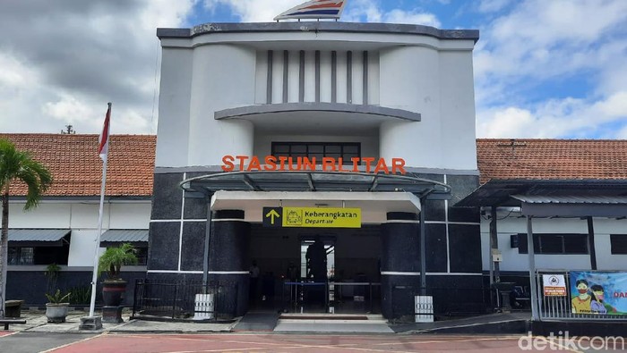 stasiun blitar