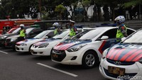 Sementara itu, Kapolrestabes Bandung Kombes Pol Ulung Sampurna Jaya mengatakan, penutupan jalan dilakukan Pukul 18.00 WIB.