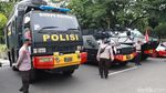 Cegah Kerumunan, Ribuan Personel Gabungan Sekat Kota Bandung