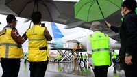 Kedatangan vaksin ini merupakan yang kedua kalinya setelah sebelumnya 1,2 juta vaksin Sinovac tiba pada 6 Desember 2020 lalu.