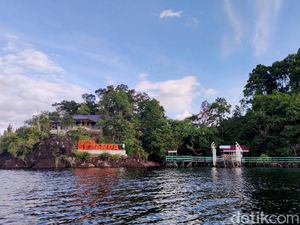 Ini Dia Pulau Sepandan Destinasi Andalan Kapuas Hulu
