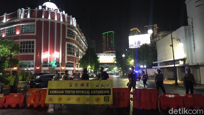 jalan tunjungan ditutup