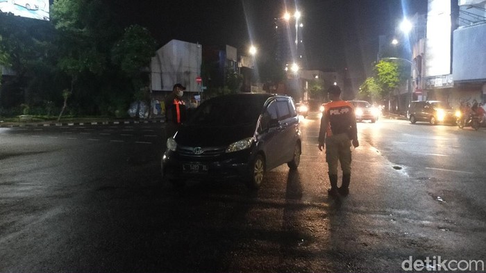 jalan tunjungan ditutup