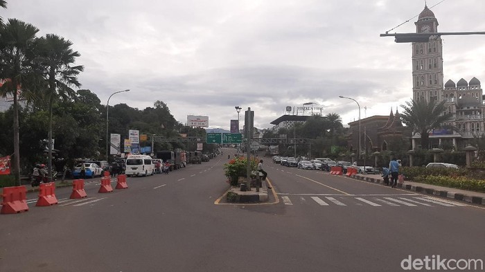 Jelang tahun baru, arus lalin di kawasan Puncak Bogor masih sepi