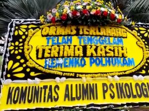 Larang FPI di RI, Kantor Menko Polhukam Banjir Karangan Bunga