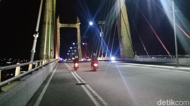 Malam pergantian tahun di Ambon kali ini sepi (Muslimin Abbas/detikcom)