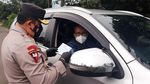 Petugas Gabungan Gelar Razia Surat Rapid Test Antigen di Puncak