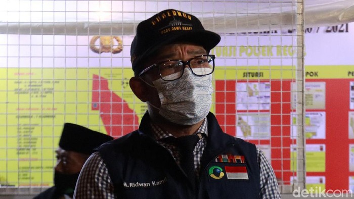 Menjelang pergantian tahun 2021, Gubernur Jawa Barat Ridwan Kamil melakukan inspeksi di Ibukota Jawa Barat, Kota Bandung.