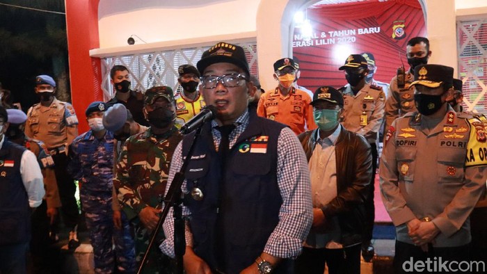 Menjelang pergantian tahun 2021, Gubernur Jawa Barat Ridwan Kamil melakukan inspeksi di Ibukota Jawa Barat, Kota Bandung.