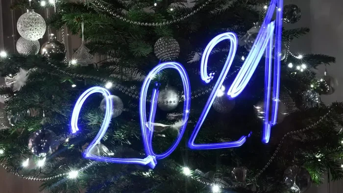 Tahun baru 2021 (AFP Photo)