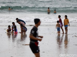 Gubernur Koster: Bali Tak Lagi Jadi Zona Merah, Kunjungan Meningkat