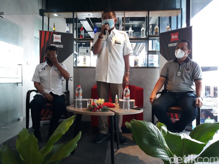 Wali Kota Yogyakarta Haryadi Suyuti saat memberikan keterangan.