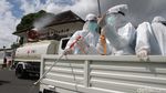 Yogyakarta Mandi Disinfektan Jelang Pergantian Tahun