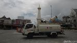 Yogyakarta Mandi Disinfektan Jelang Pergantian Tahun