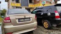 Proton Saga itu diakuinya banyak dipakai untuk ngojek karena kini jalan diperbatasan sudah bagus.