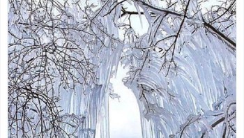 Misalnya, pada tahun 1974, rekor suhu terendah -71 ° C (-96 ° F) tercatat di desa Oymyakon di Siberia timur laut, suhu terendah di wilayah berpenghuni yang pernah ada. Foto: Boredpanda