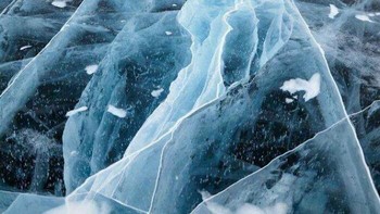 Setelah foto tersebut, banyak orang-orang di kota tersebut turut memposting kondisi yang beku namun juga pemandangan indah. Foto: Boredpanda