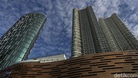 Begini cerahnya langit Jakarta di awal tahun 2021.