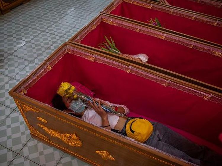 Melihat Tradisi Unik Warga Thailand Merayakan Tahun Baru