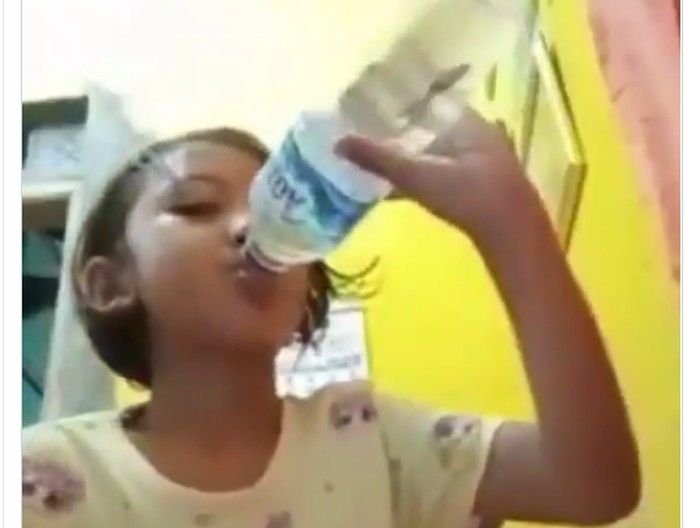 Ngakak 6 Momen Makan Random Di Tahun 2020 Yang Viral Akan mengupas mengenai berbagai kata2 ajakan buat minum kopi dalam bentuk foto atau status lucu dan. momen makan random di tahun 2020 yang viral