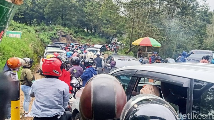 Wisata Dieng