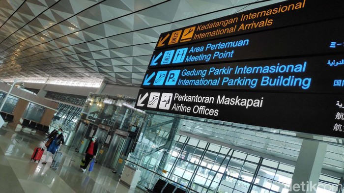 Mulai 1-14 Januari 2021, warga negara asing (WNA) dilarang masuk Indonesia. Begini kondisi di Terminal 3 Bandara Soekarno Hatta, Tangerang, Jumat (1/1/2021).