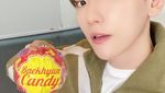 Baekhyun EXO Doyan Banget Makan Es Krim, Intip Yuk Momennya!
