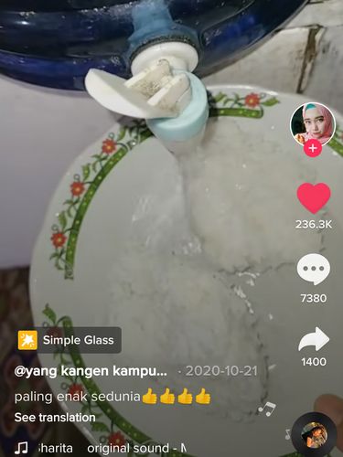 Biasa Makan Nasi Diguyur Air, Suami Istri Ini Picu Perdebatan