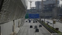 Tidak hanya itu, dari sisi moneter dan keuangan pun pemerintah terus berkoordinasi dengan Bank Indonesia (BI) dan Otoritas Jasa Keuangan (OJK) dalam program pemulihan ekonomi nasional.