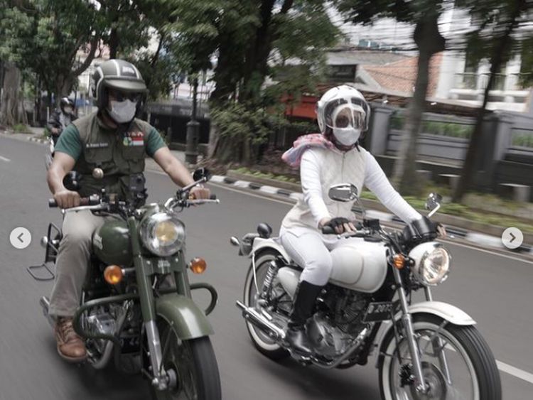 So Sweet, Ridwan Kamil Hadiahi Bu Cinta Motor Custom