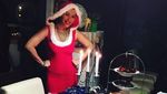 Momen Kiki Fatmala Rayakan Natal