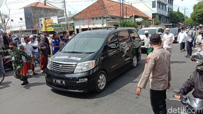Pemakaman Habib Jafar Alkaff Dijaga TNI-Polisi