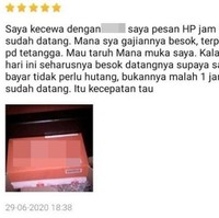 Makanya lain kali kalau belum ada uangnya mending jangan beli dulu ya. Untung aja tetangganya mau minjemin uang. Kalau nggak, gimana coba? Ada-ada saja emang ulah netizen. Foto: Instagram/@newdramaolshop.id