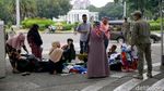 Satpol PP Bubarkan Kerumunan di Taman Pandang