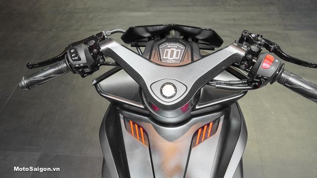 Yamaha F155