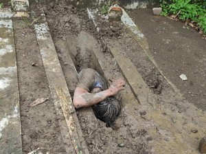 Alasan Nyleneh Pemuda di Tegal yang Kubur Diri Hidup-hidup